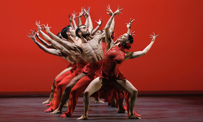 Ballet Hispánico in performance