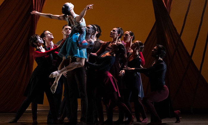 Ballet Hispánico in performance